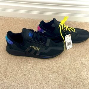 Adidas NMD V2 Script—pulse yellow